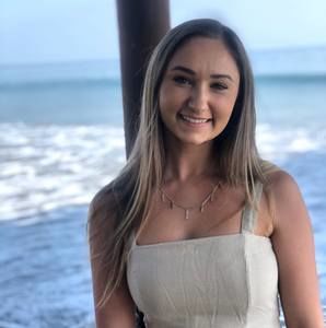 Meet your Posher, Nicole